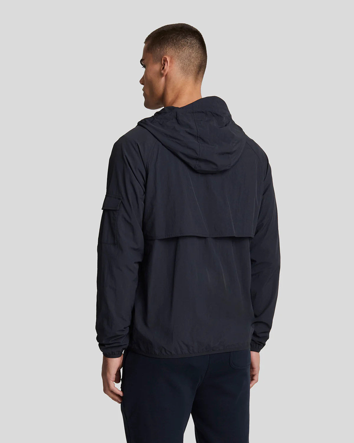 Lyle & Scott Hooded Windbreaker Jacket in Dark Navy