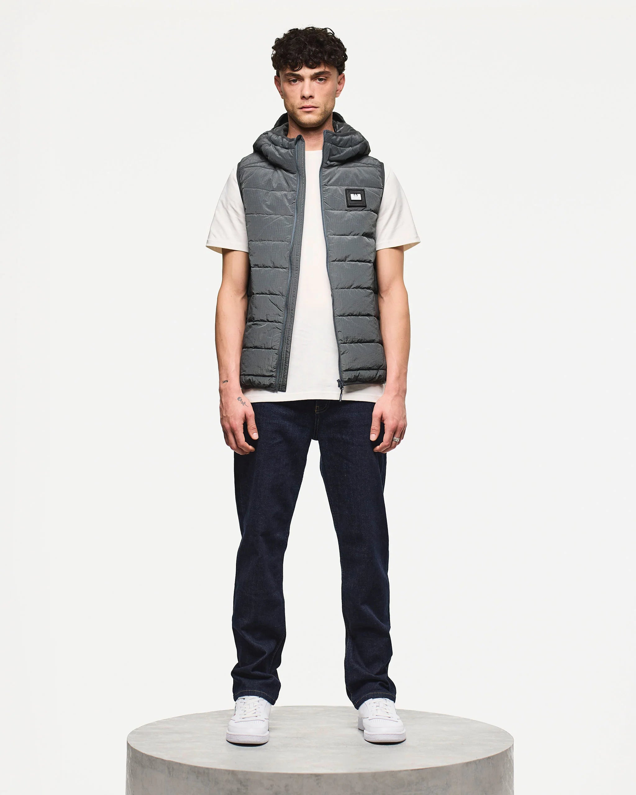 Weekend Offender Toronto Padded Hood Gilet Cyclone Grey