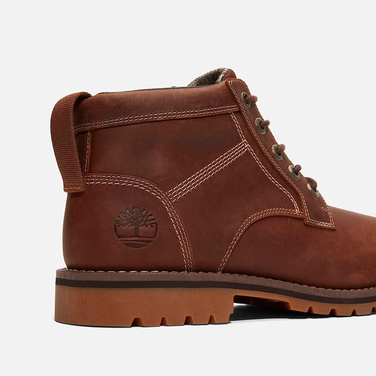 Timberland Larchmont II Leather Chukka Boots Mid Light Brown