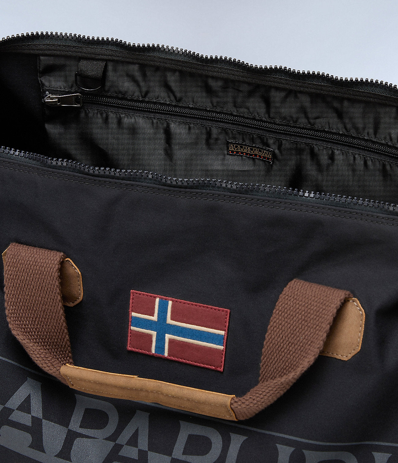 Napapijri Bering 3 Duffle Bag Black