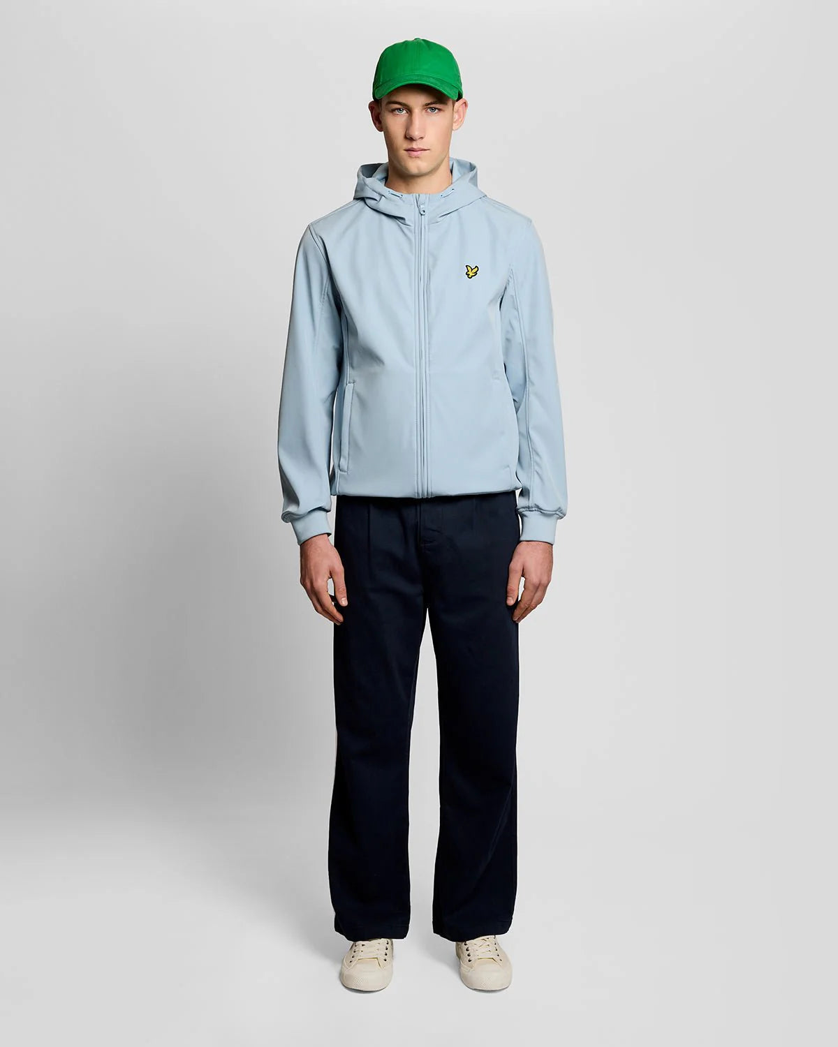 Veste Softshell Lyle & Scott – Dos En Maille, Gris Métallisé, Capuche, Poches Zippées – Homme