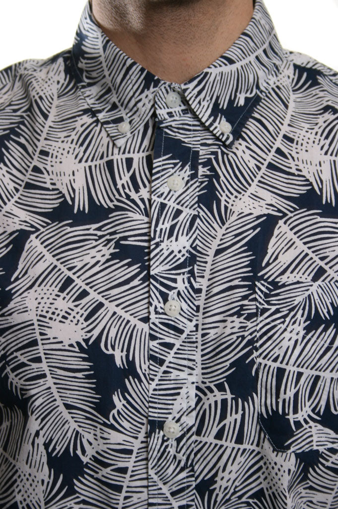 Edwin Short Sleeved Palm Print Shirt in Navy