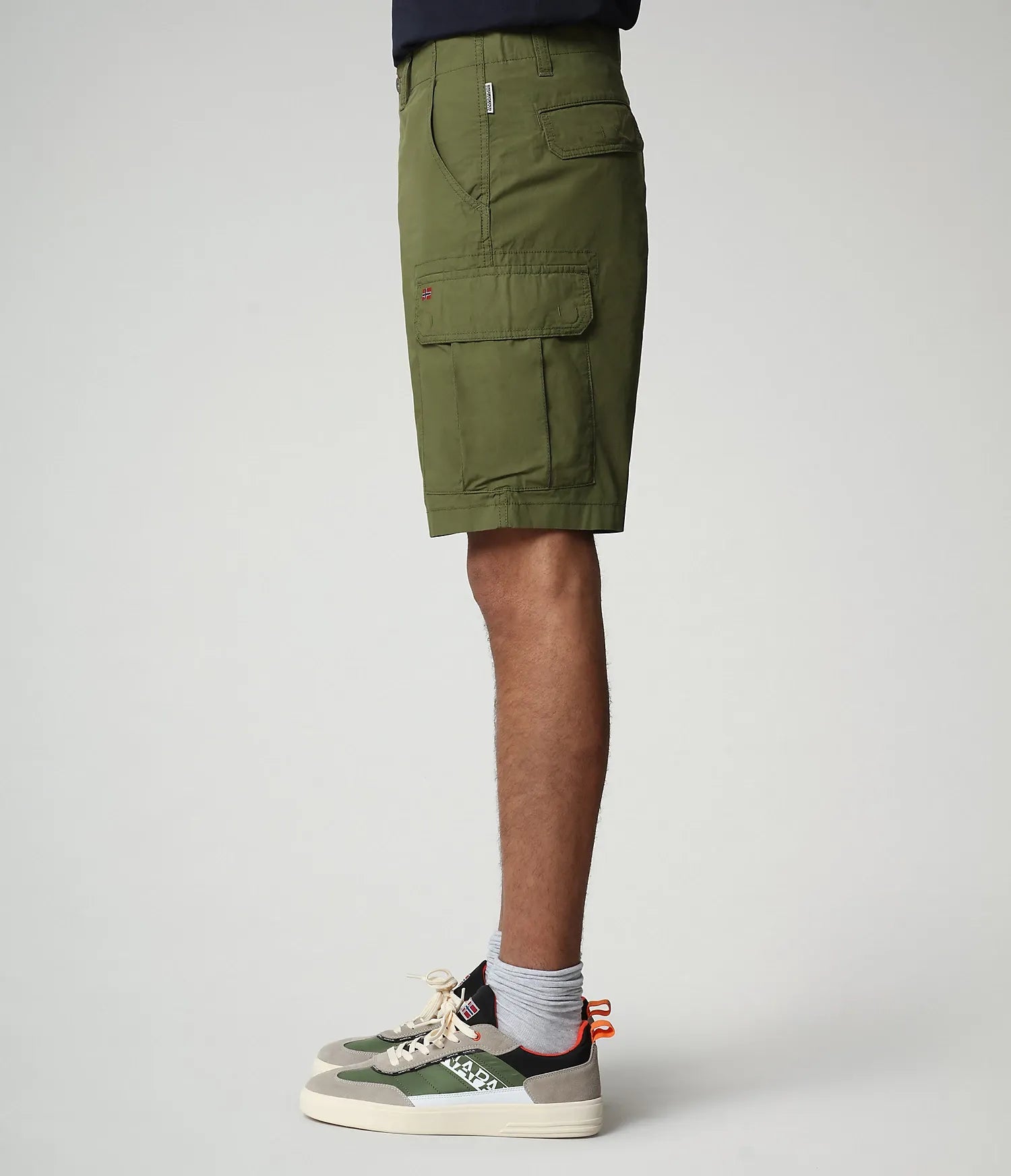 Napapijri Noto Cargo Shorts in Green Cypress