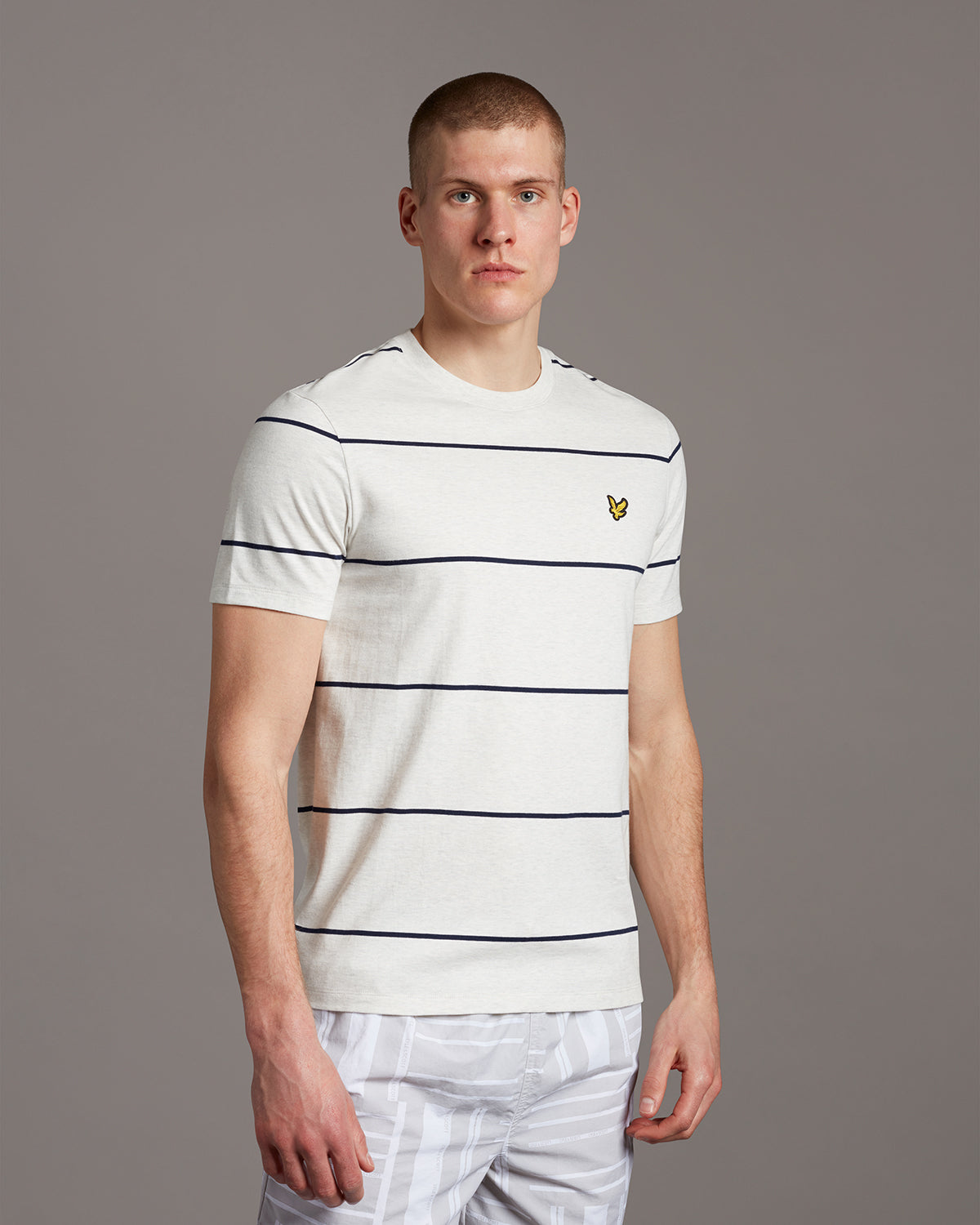 Lyle & Scott Men's T-Shirt With Wide Stripe Marble White
