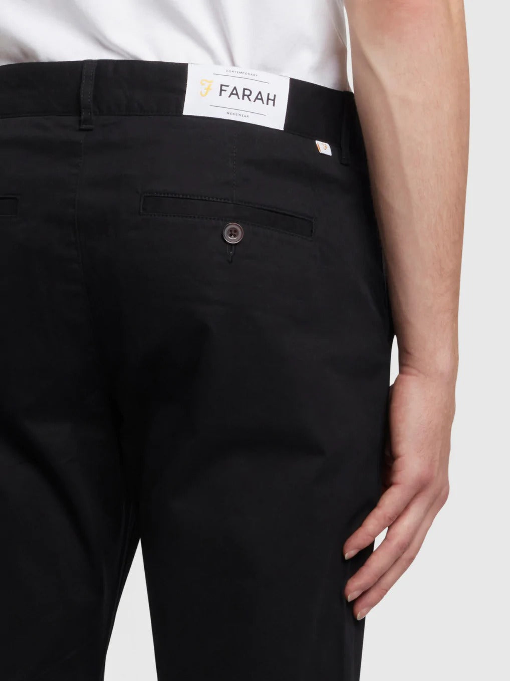Farah Elm Twill Chino in Black